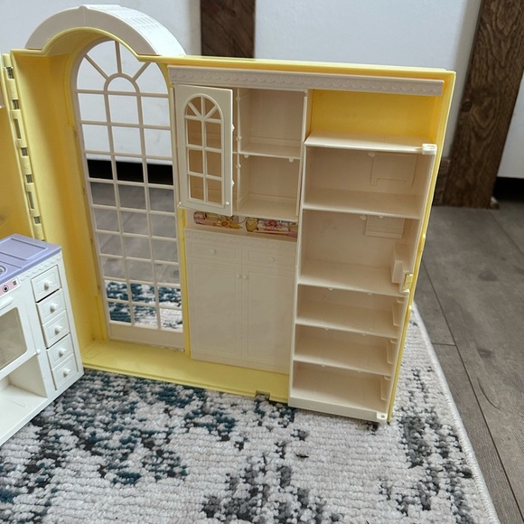 Vintage Barbie Mattel Grandma's Kitchen Fold Up Dollhouse Playset Incomplete - Picture 6 of 16